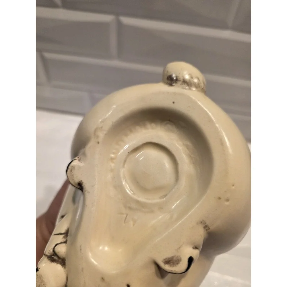 Gorgeous Vintage Holland Mold 6 1/2